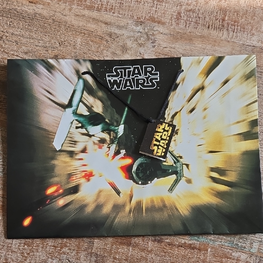 1997 Star Wars Gift Bag 18" x 13" x 4"  EUC (POSH RM)